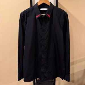 Givenchy x Tisci Red Star Embroidered Collared Black Button Up Shirt